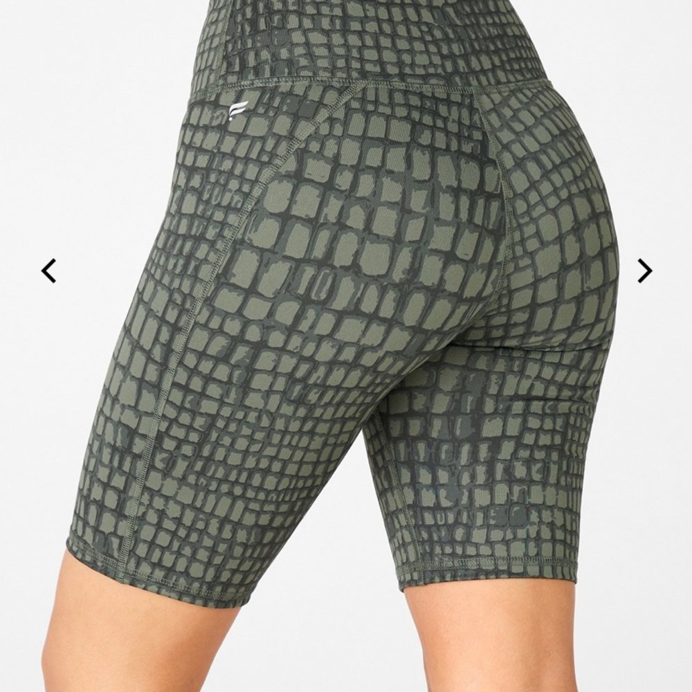Fabletics High-Waisted Powerhold Short NWT
